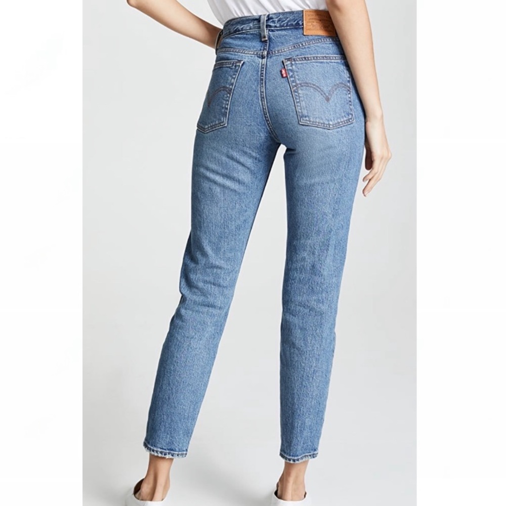 Levi’s Wedgie Icon Jeans